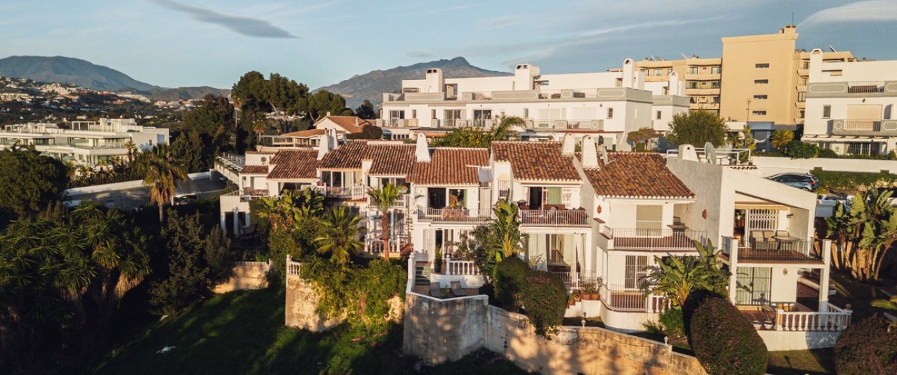 Resale - Town house - Estepona - Atalaya