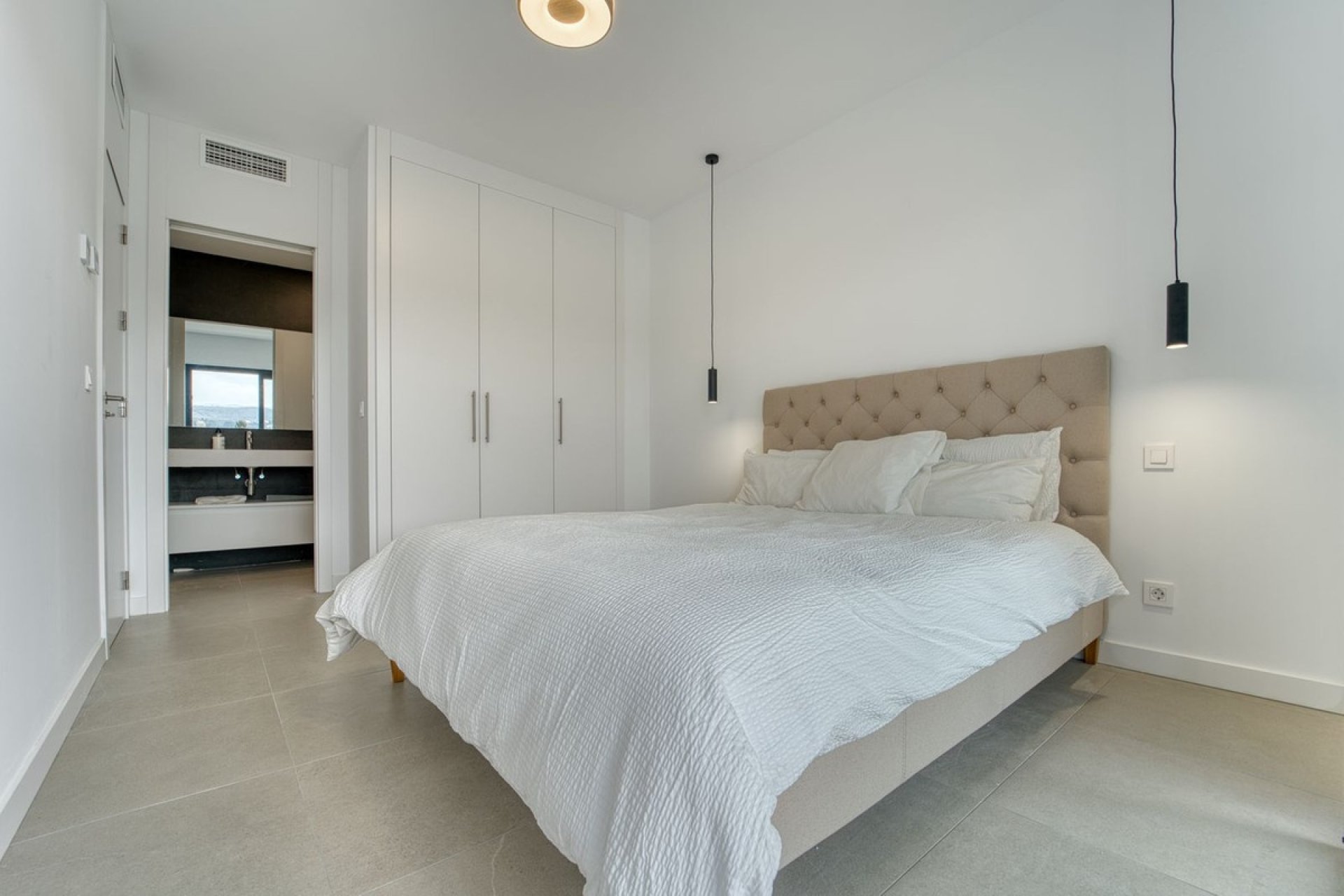 Resale - Town house - Estepona - Atalaya
