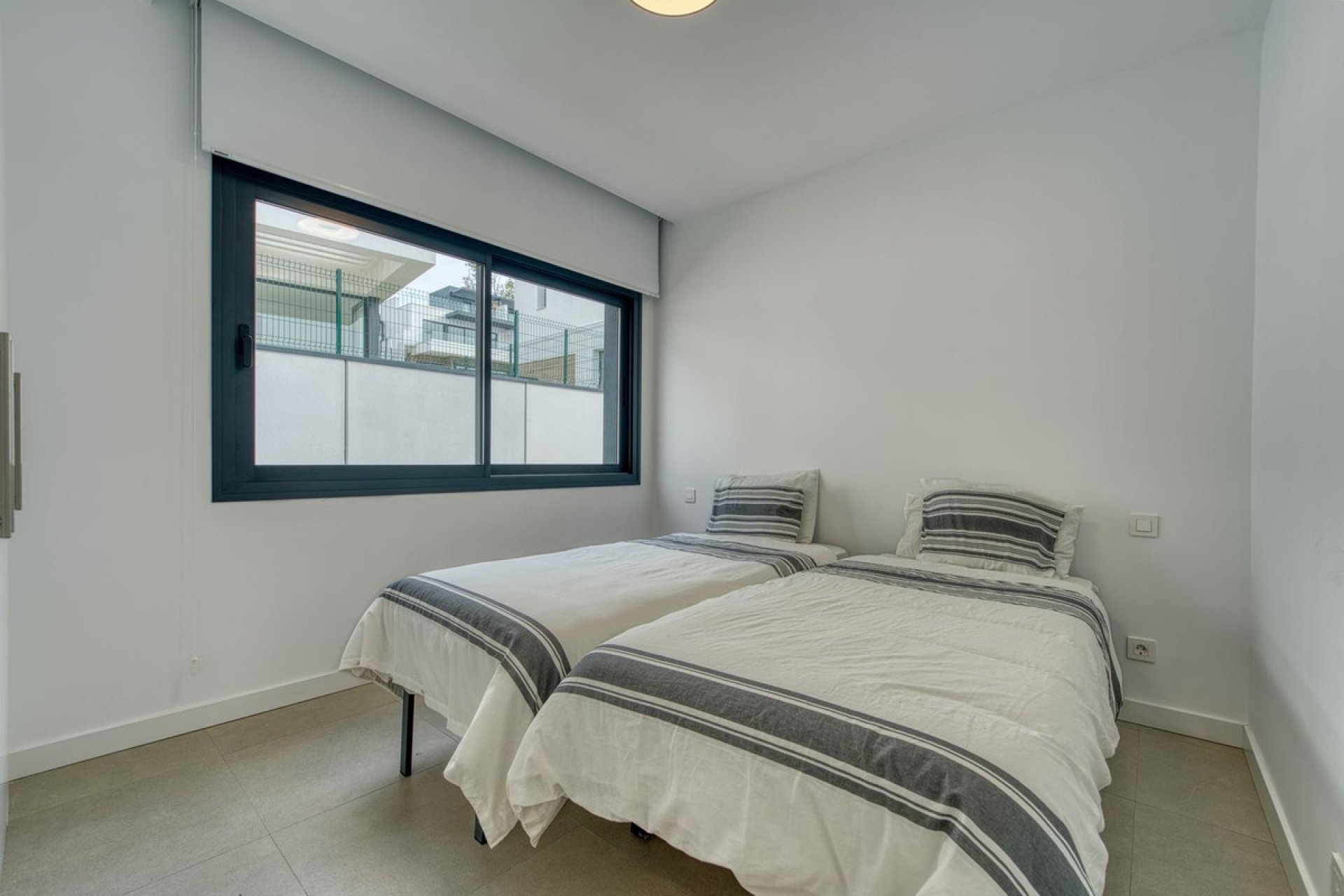 Resale - Town house - Estepona - Atalaya