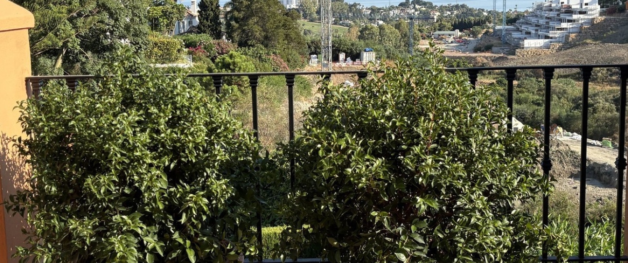 Resale - Town house - Estepona - Atalaya