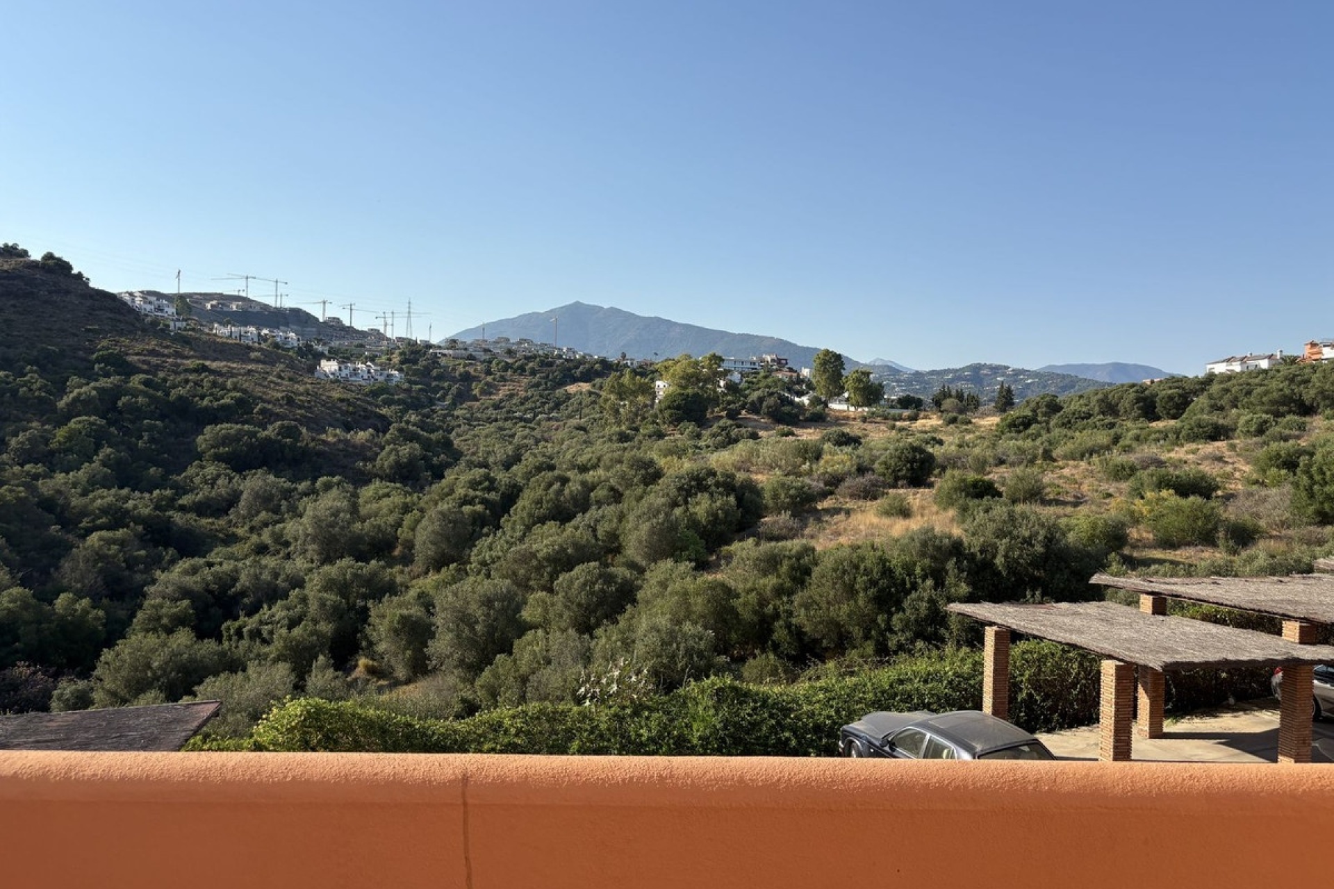 Resale - Town house - Estepona - Atalaya