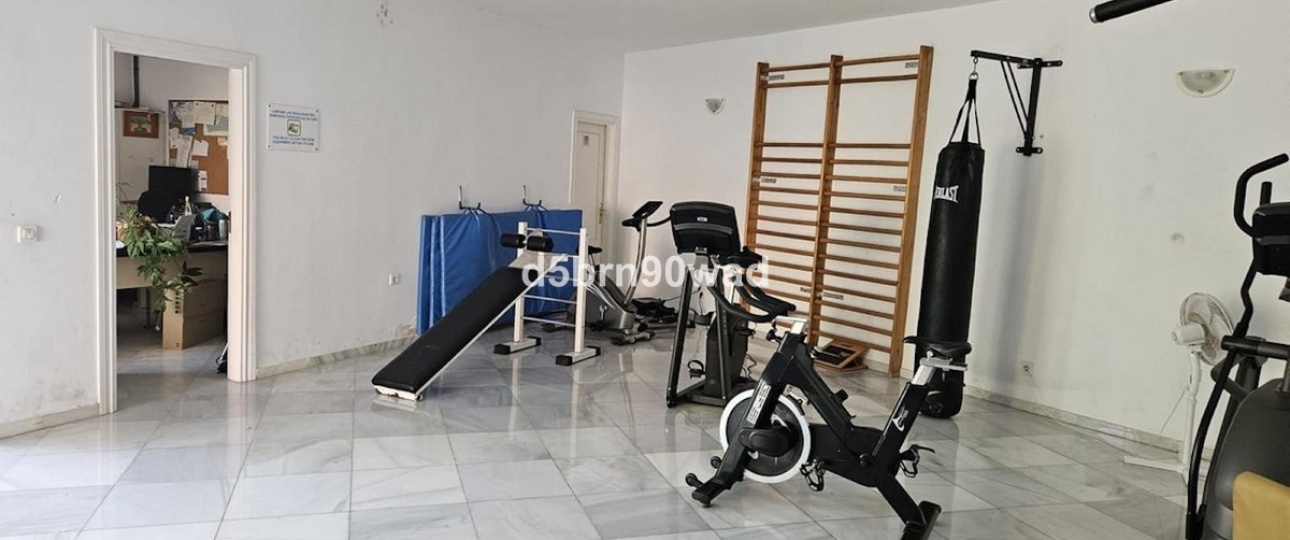 Resale - Town house - Estepona - Atalaya