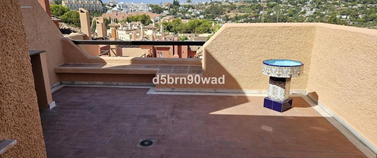 Resale - Town house - Estepona - Atalaya
