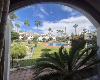 Resale - Town house - Estepona - Atalaya