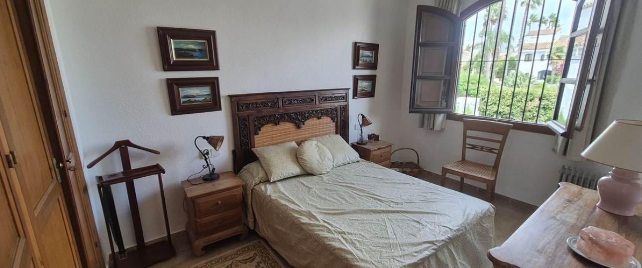 Resale - Town house - Estepona - Atalaya