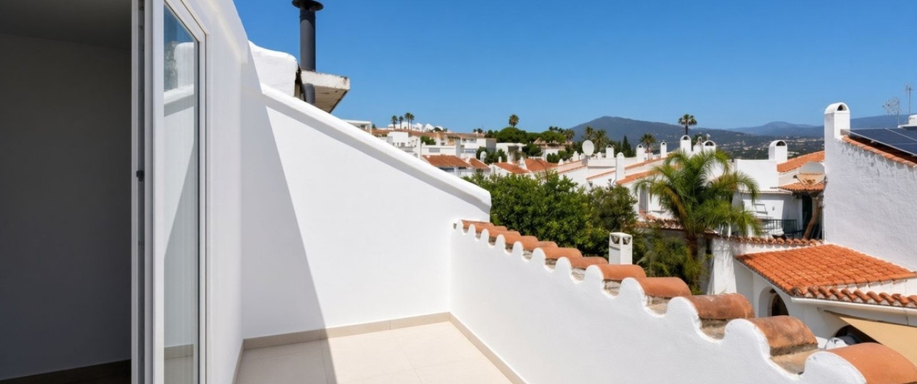 Resale - Town house - Estepona - Atalaya