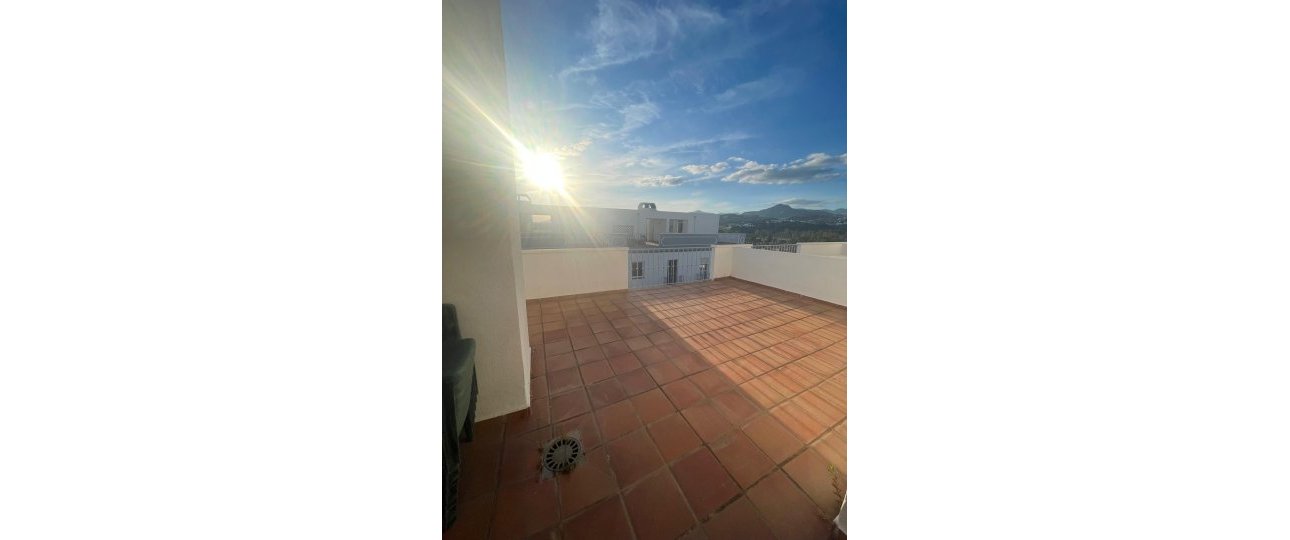 Resale - Town house - Estepona - Atalaya