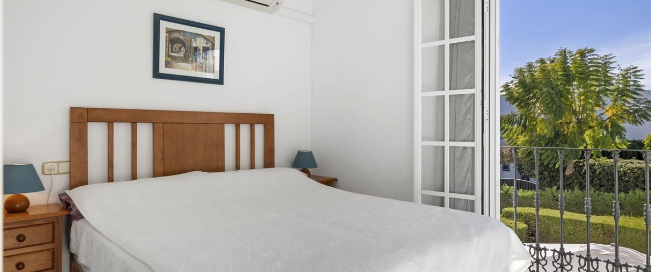 Resale - Town house - Estepona - Bel Air