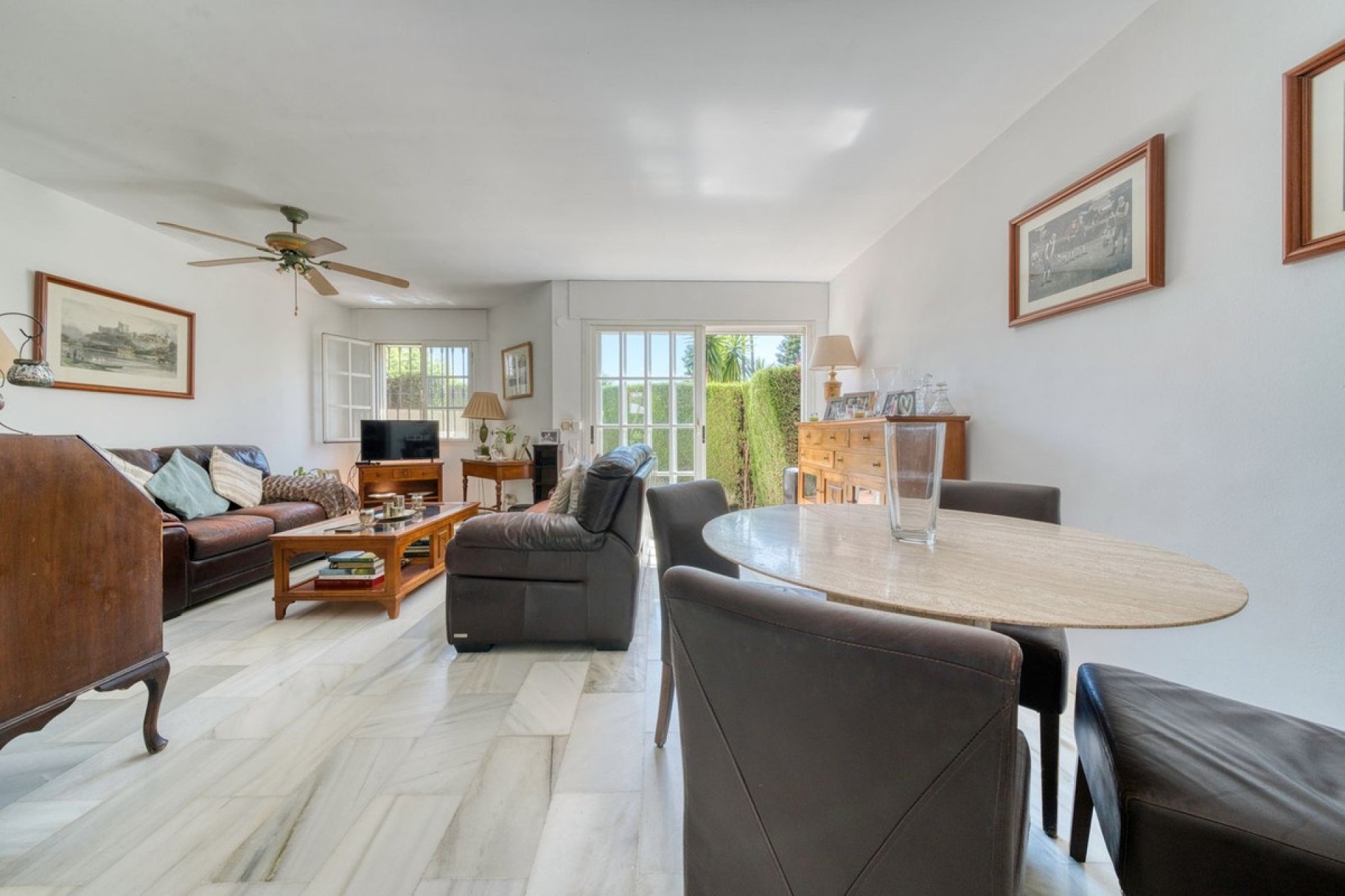 Resale - Town house - Estepona - Bel Air