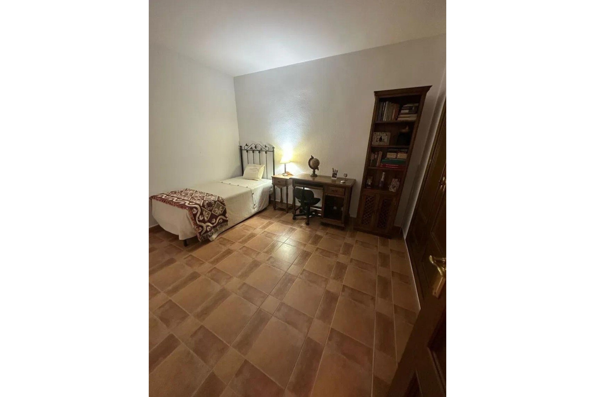 Resale - Town house - Estepona - Bel Air