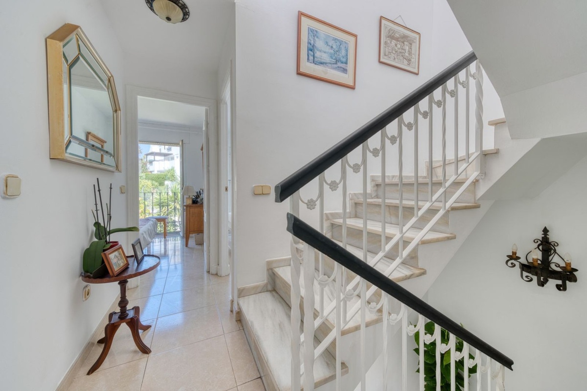 Resale - Town house - Estepona - Bel Air