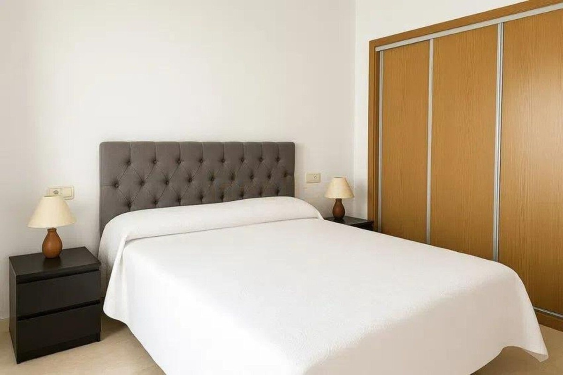 Resale - Town house - Estepona - Bel Air
