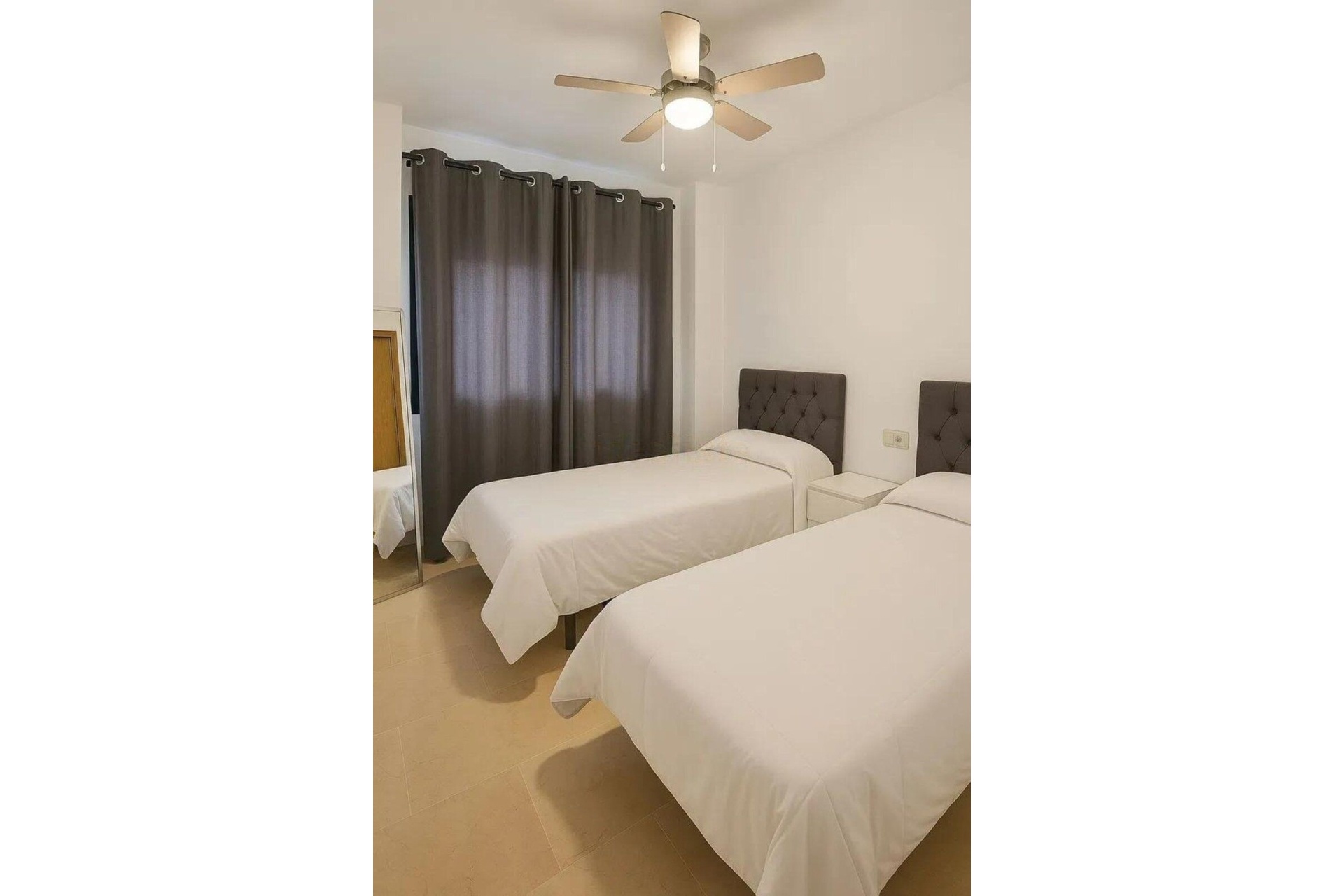Resale - Town house - Estepona - Bel Air