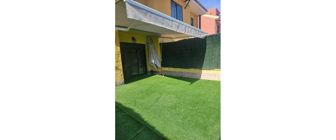 Resale - Town house - Estepona - Bel Air
