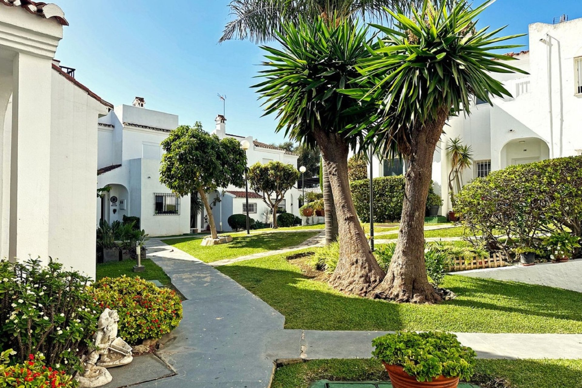 Resale - Town house - Estepona - Bel Air