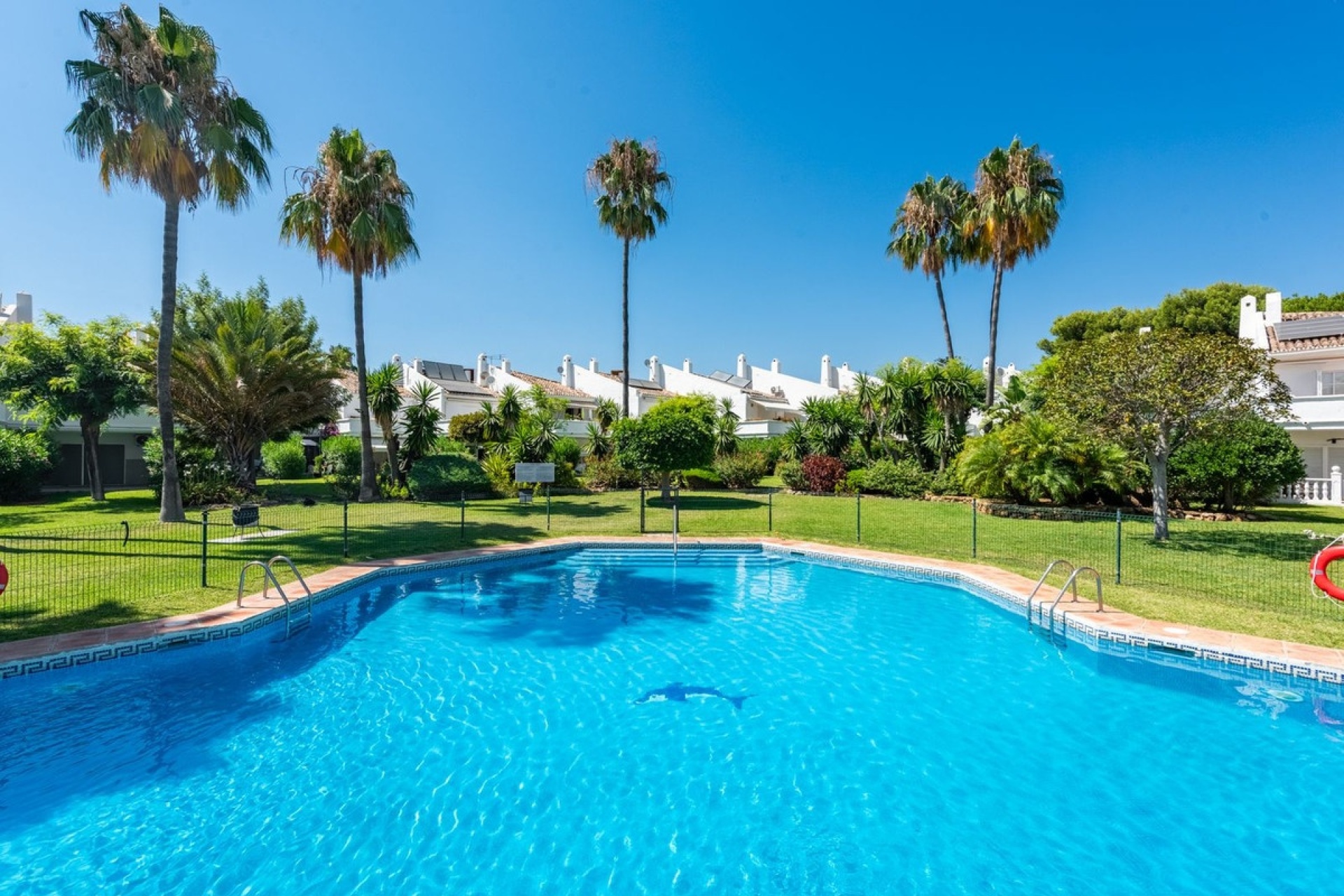 Resale - Town house - Estepona - Bel Air