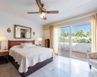 Resale - Town house - Estepona - Bel Air