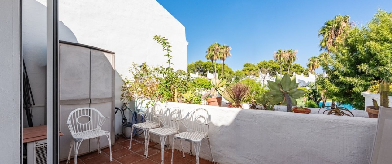 Resale - Town house - Estepona - Bel Air