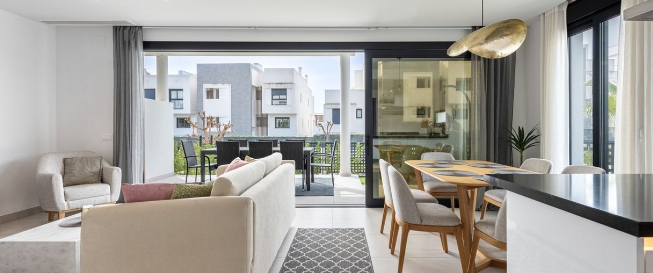 Resale - Town house - Estepona - Bel Air