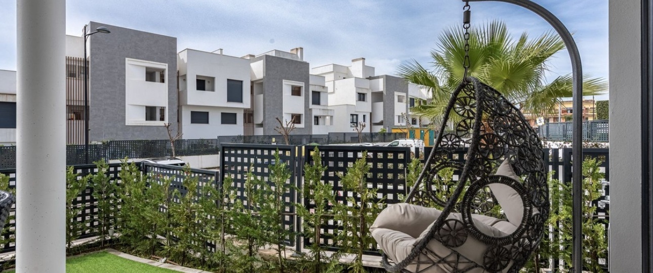 Resale - Town house - Estepona - Bel Air