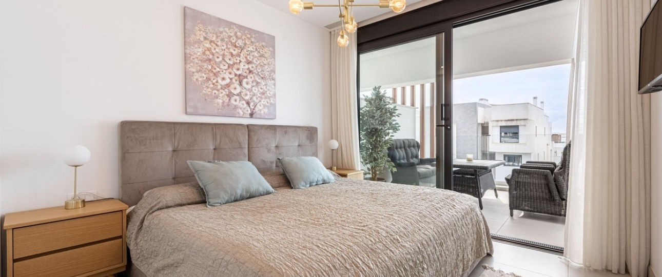 Resale - Town house - Estepona - Bel Air