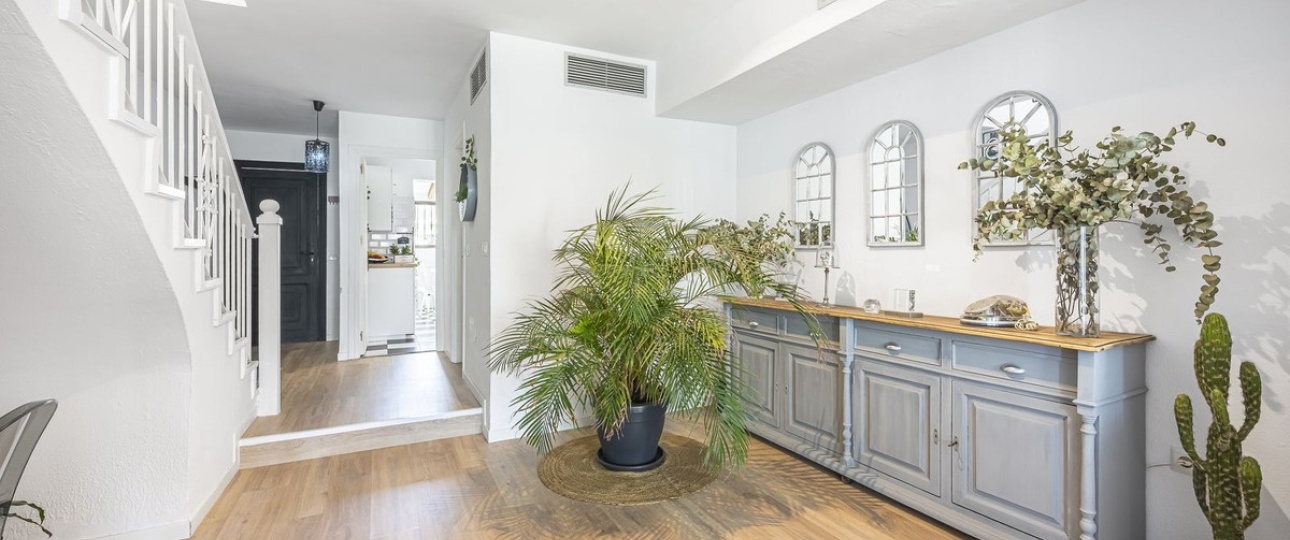 Resale - Town house - Estepona - Bel Air