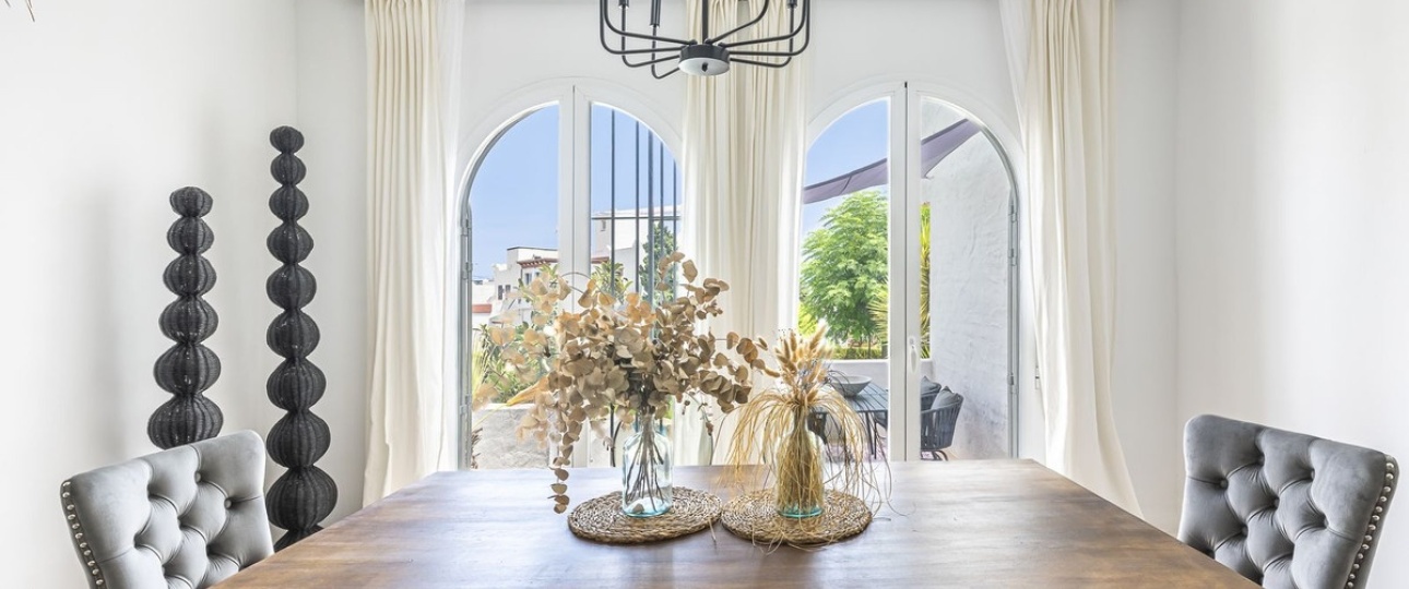 Resale - Town house - Estepona - Bel Air
