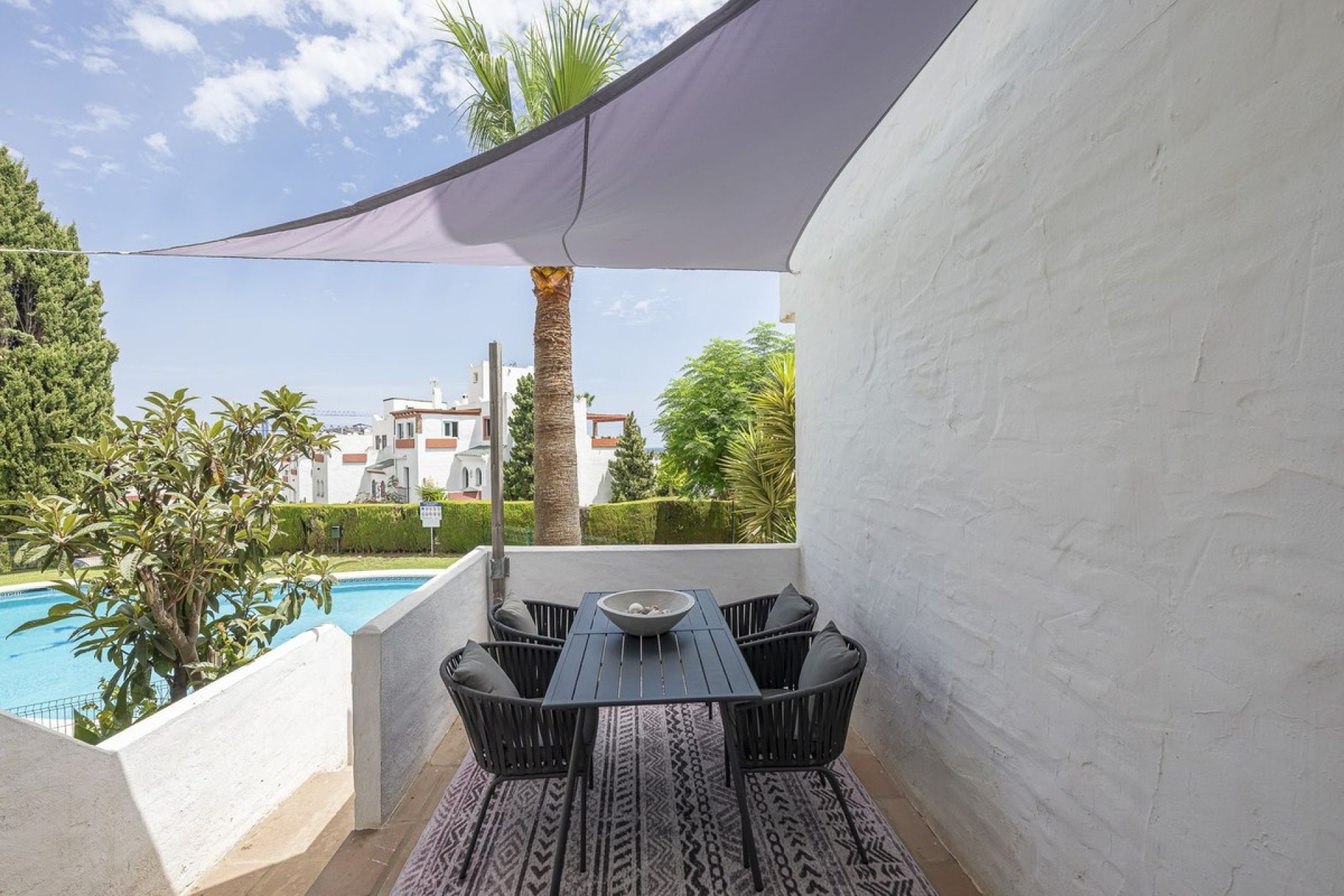 Resale - Town house - Estepona - Bel Air