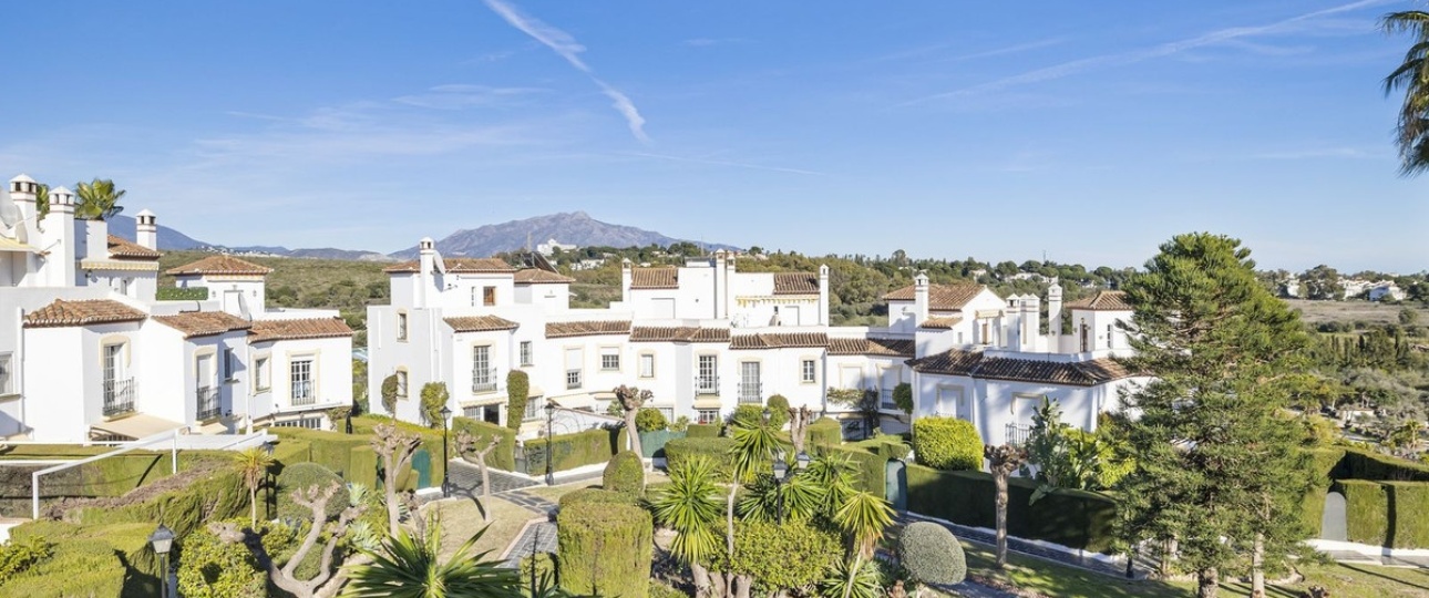 Resale - Town house - Estepona - Bel Air