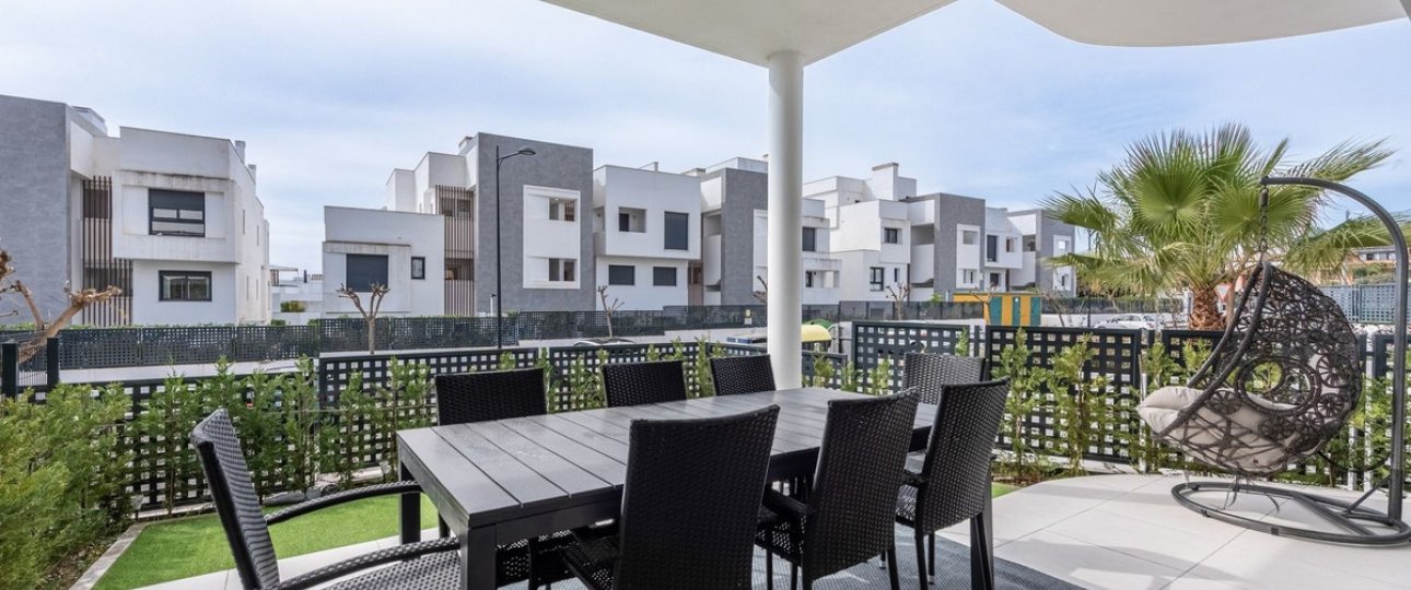 Resale - Town house - Estepona - Bel Air