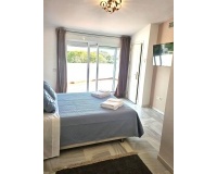 Resale - Town house - Estepona - Benamara