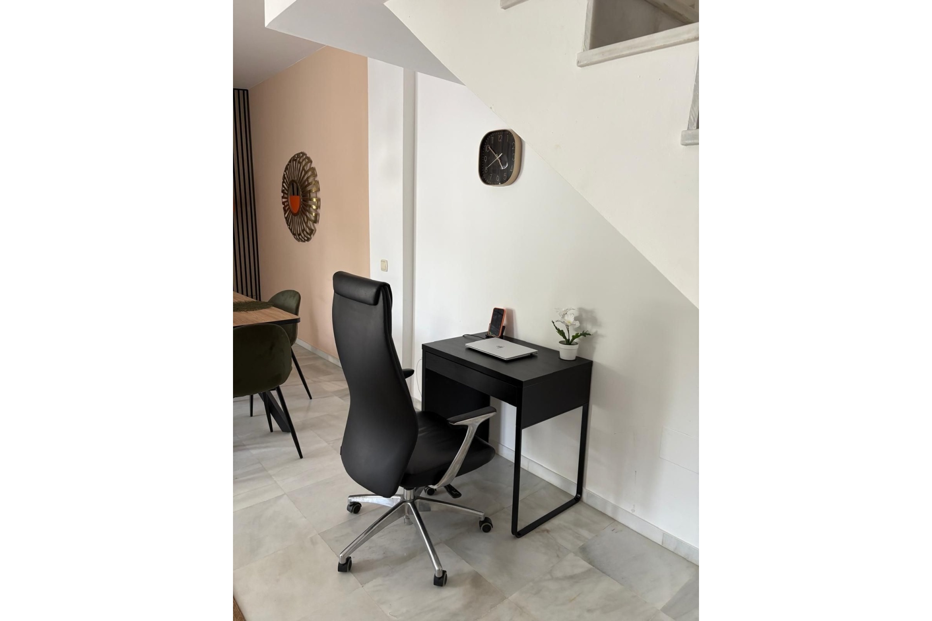 Resale - Town house - Estepona - Benamara