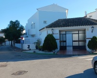 Resale - Town house - Estepona - Benamara
