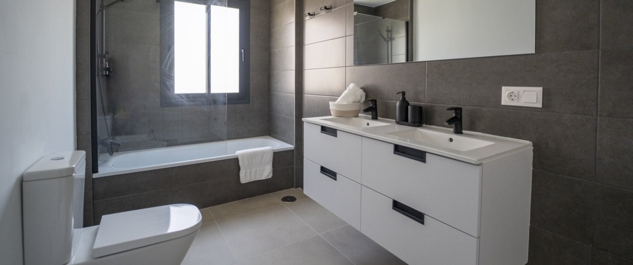 Resale - Town house - Estepona - Cancelada