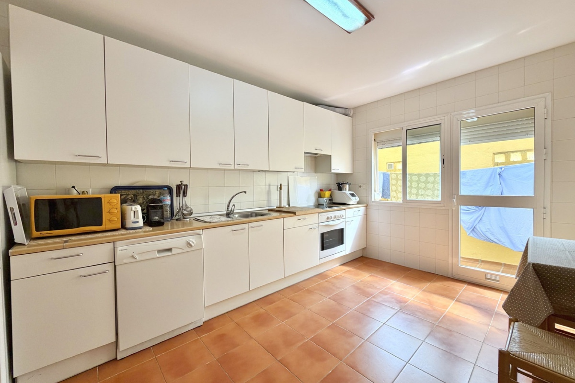 Resale - Town house - Estepona - Cancelada