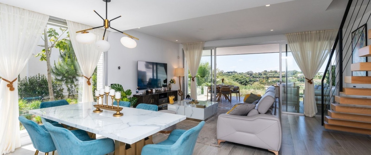 Resale - Town house - Estepona - Cancelada