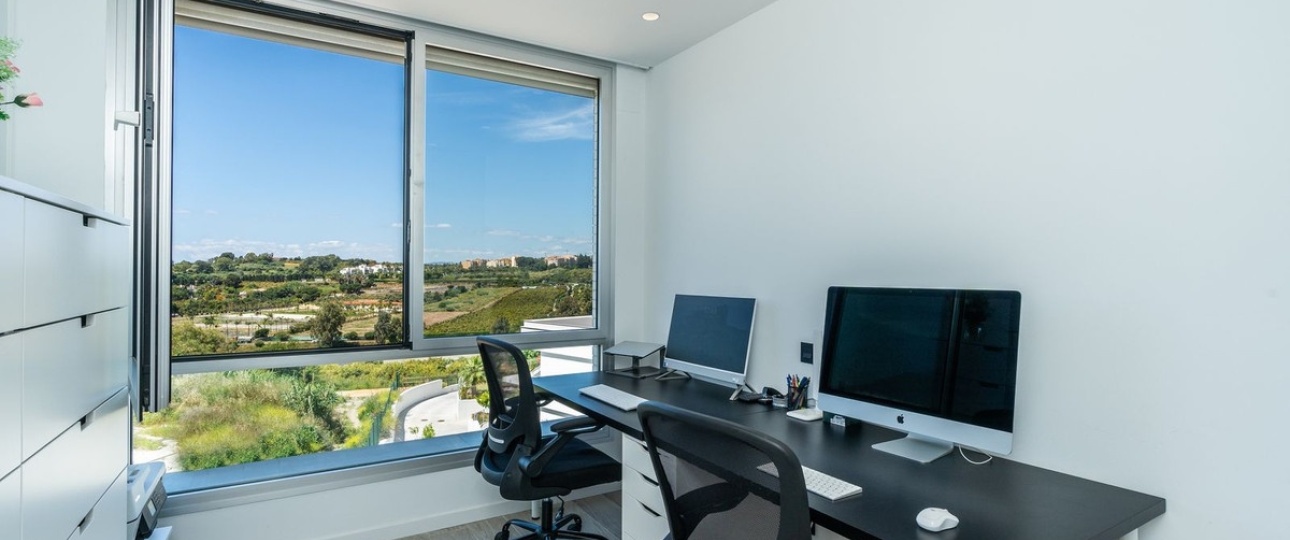 Resale - Town house - Estepona - Cancelada