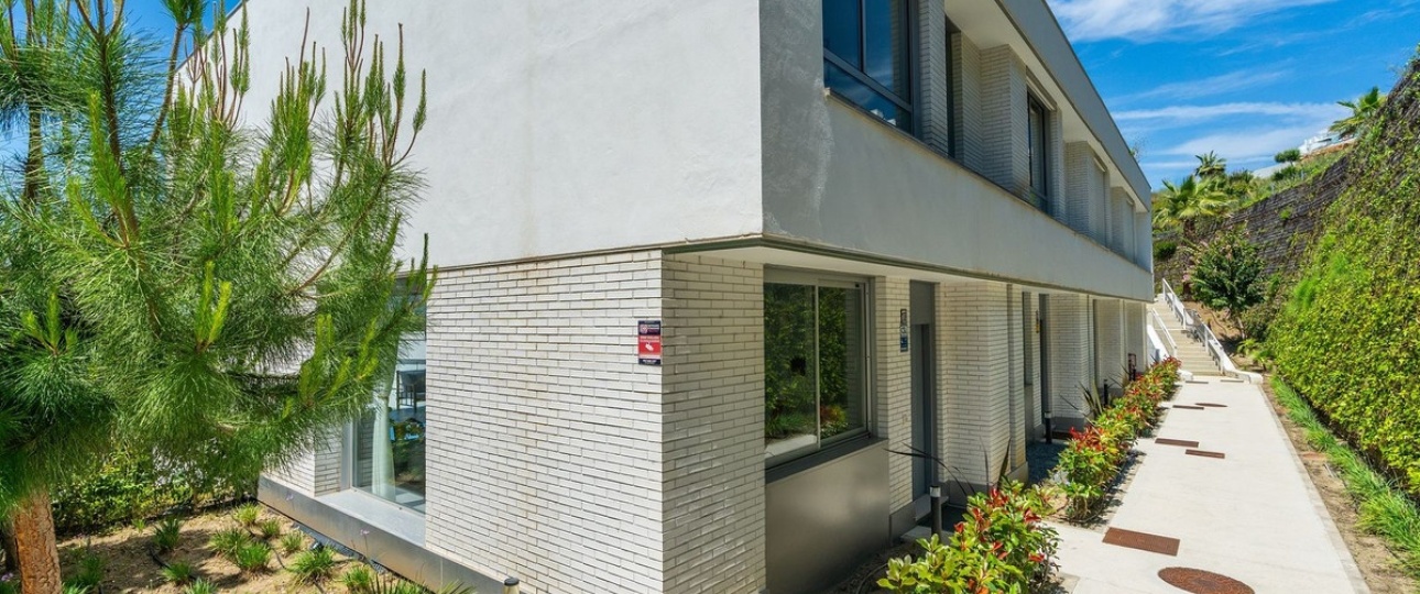 Resale - Town house - Estepona - Cancelada