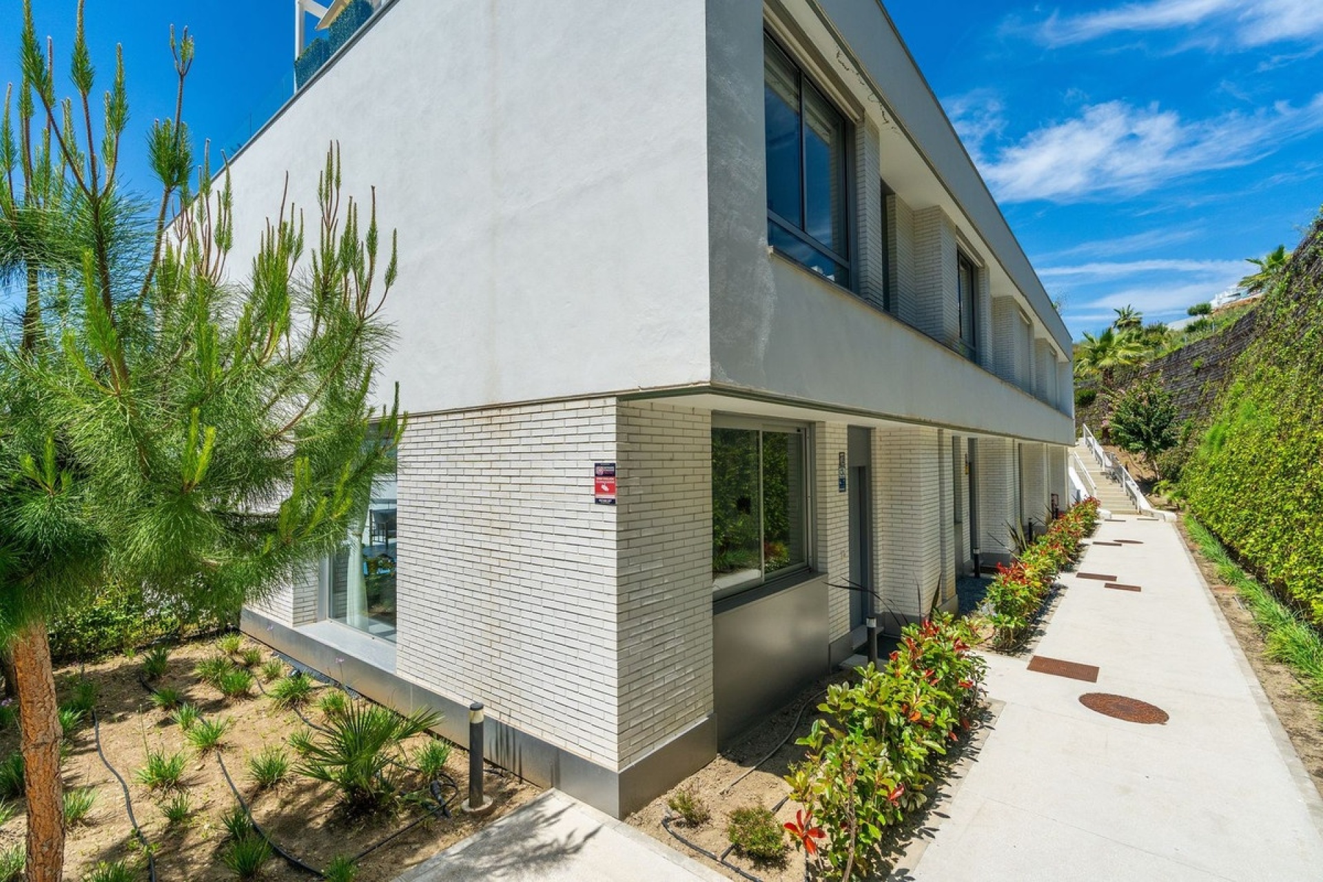 Resale - Town house - Estepona - Cancelada
