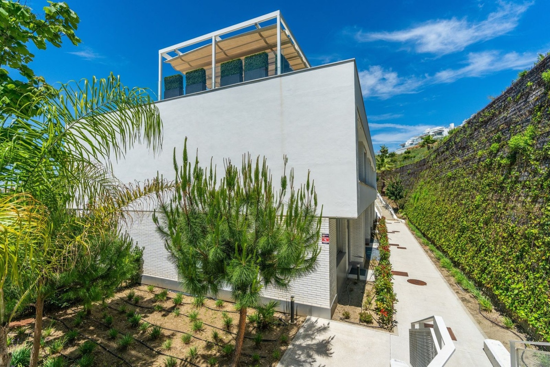 Resale - Town house - Estepona - Cancelada