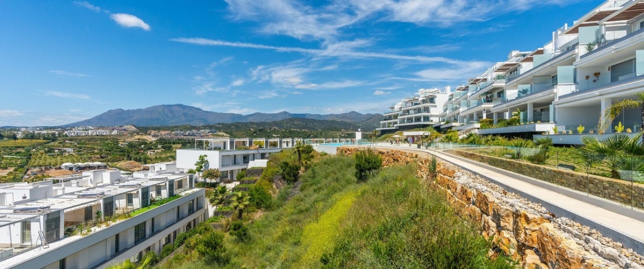 Resale - Town house - Estepona - Cancelada