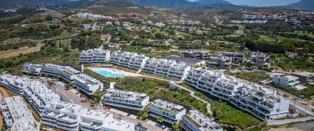 Resale - Town house - Estepona - Cancelada