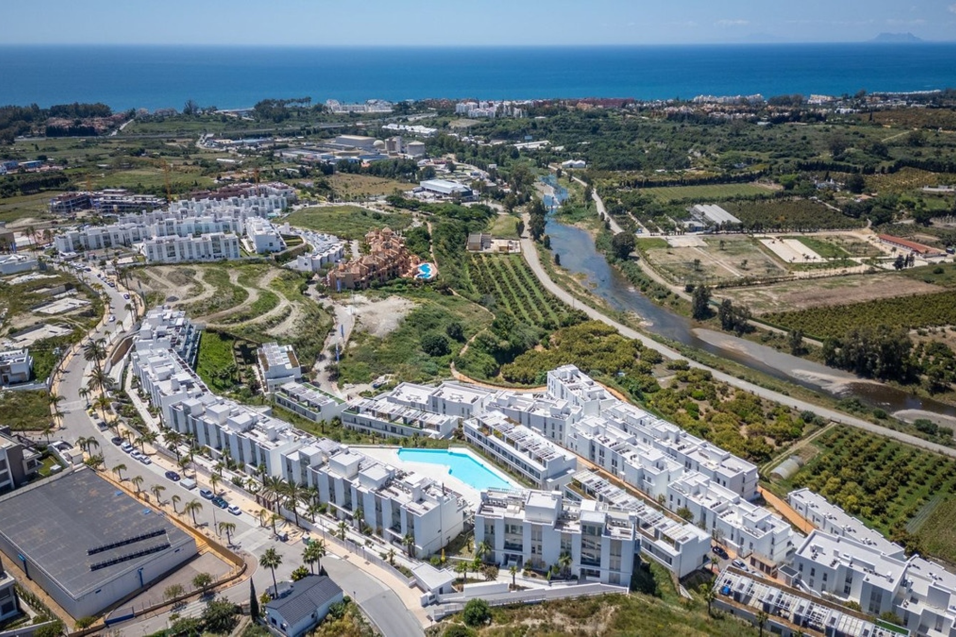Resale - Town house - Estepona - Cancelada