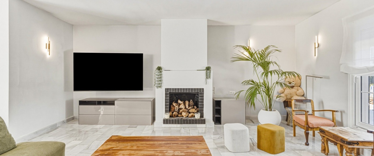 Resale - Town house - Estepona - Cancelada