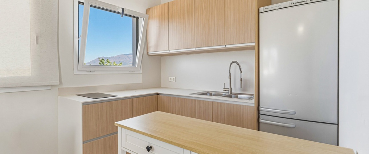 Resale - Town house - Estepona - Cancelada