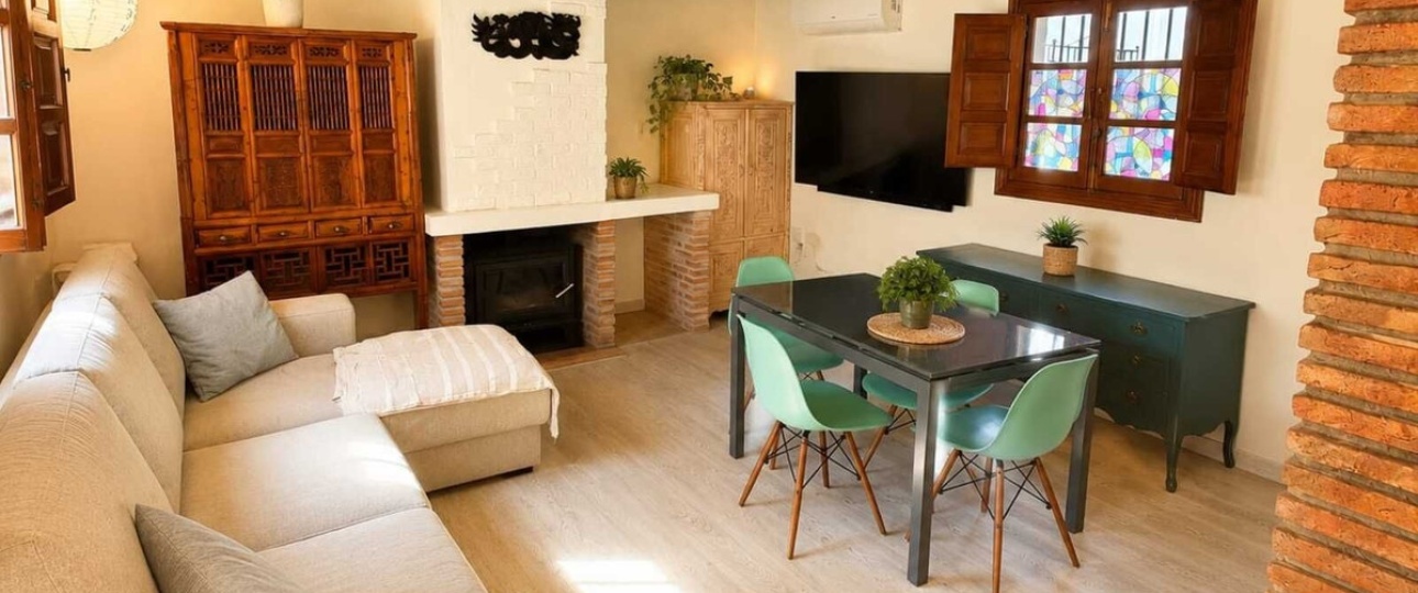 Resale - Town house - Estepona - Cancelada