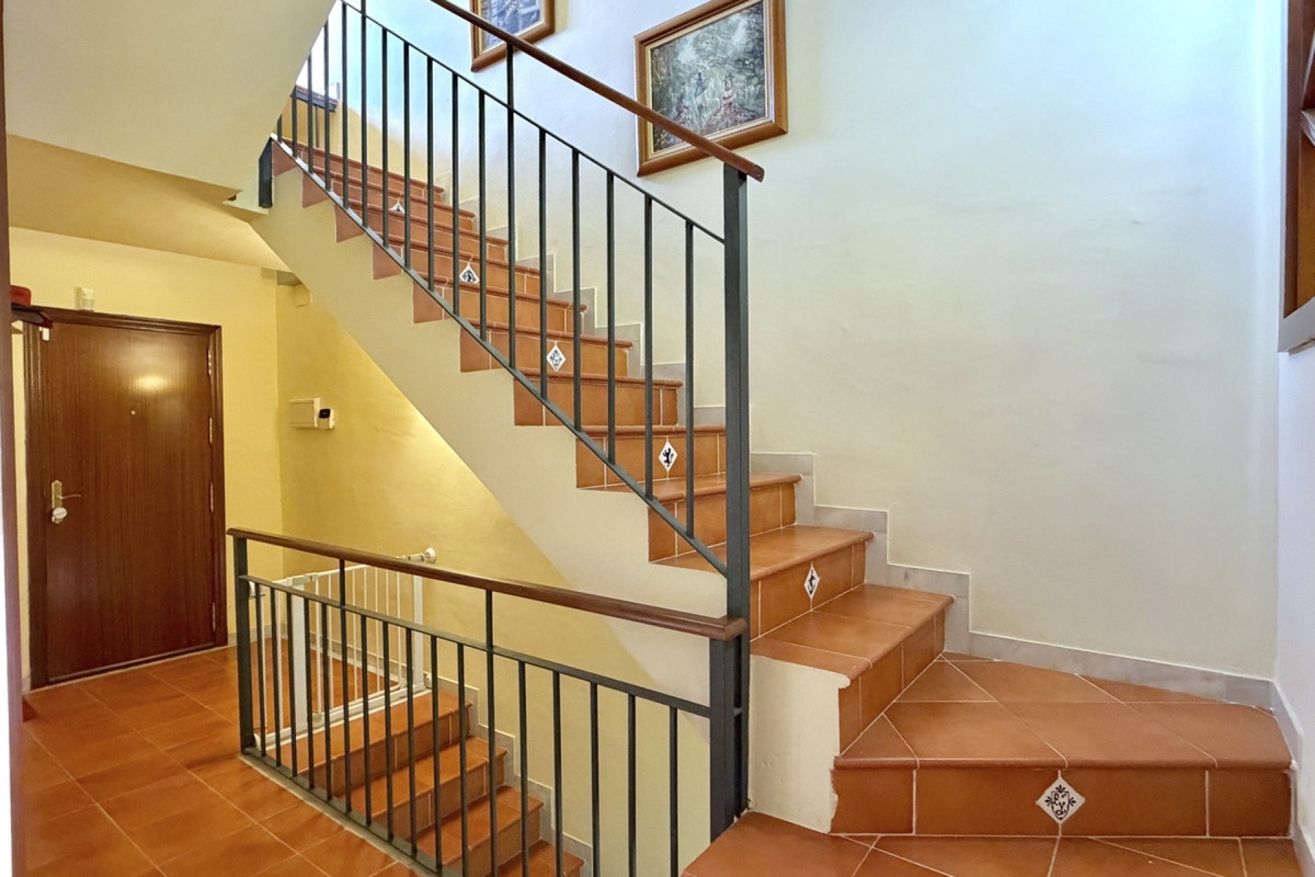 Resale - Town house - Estepona - Cancelada