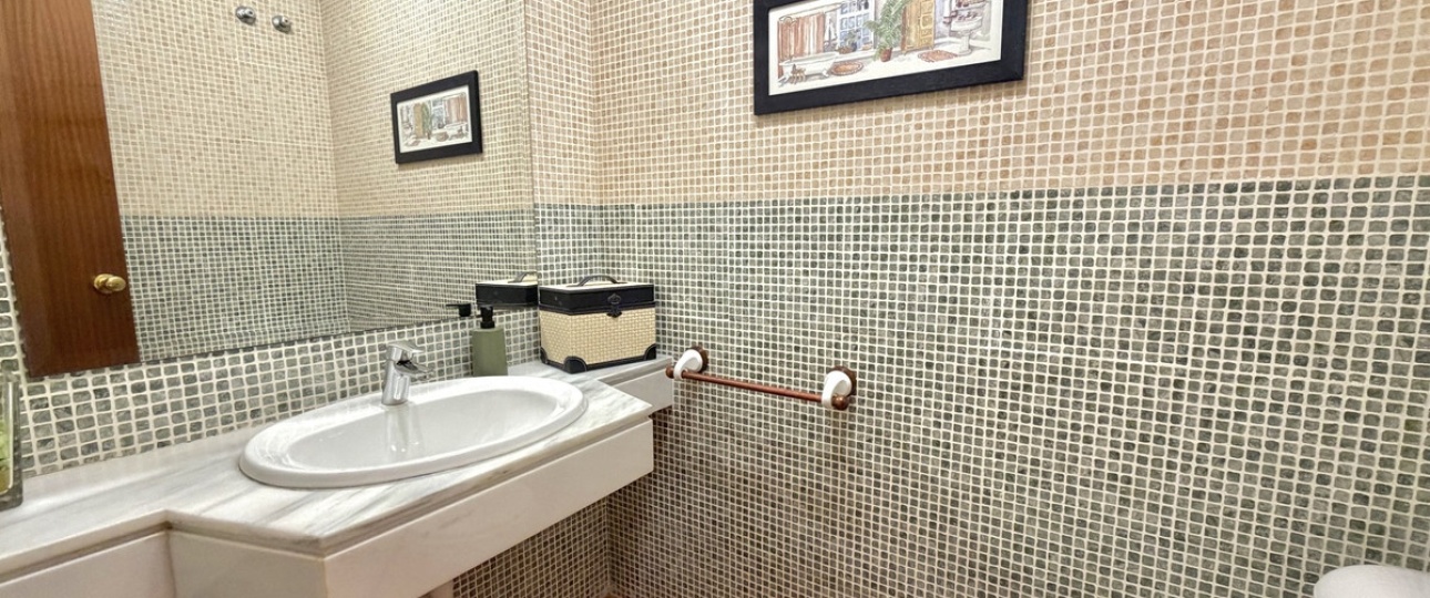Resale - Town house - Estepona - Cancelada