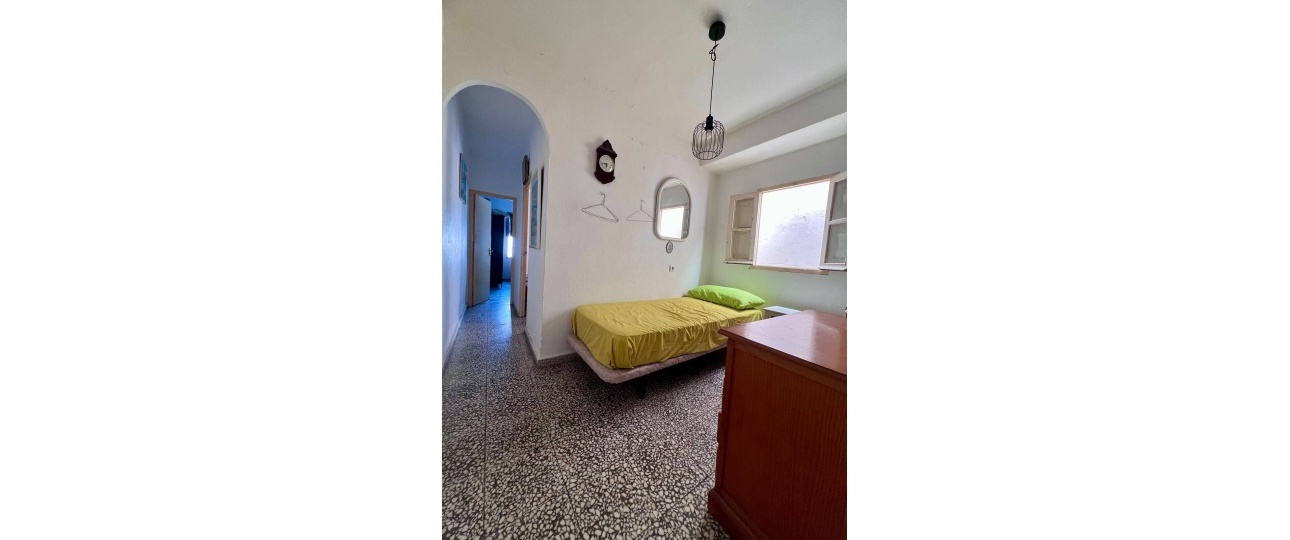 Resale - Town house - Estepona - Cancelada