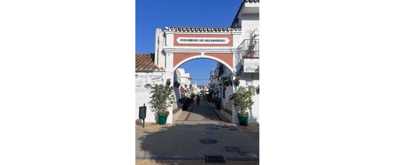 Resale - Town house - Estepona - Cancelada